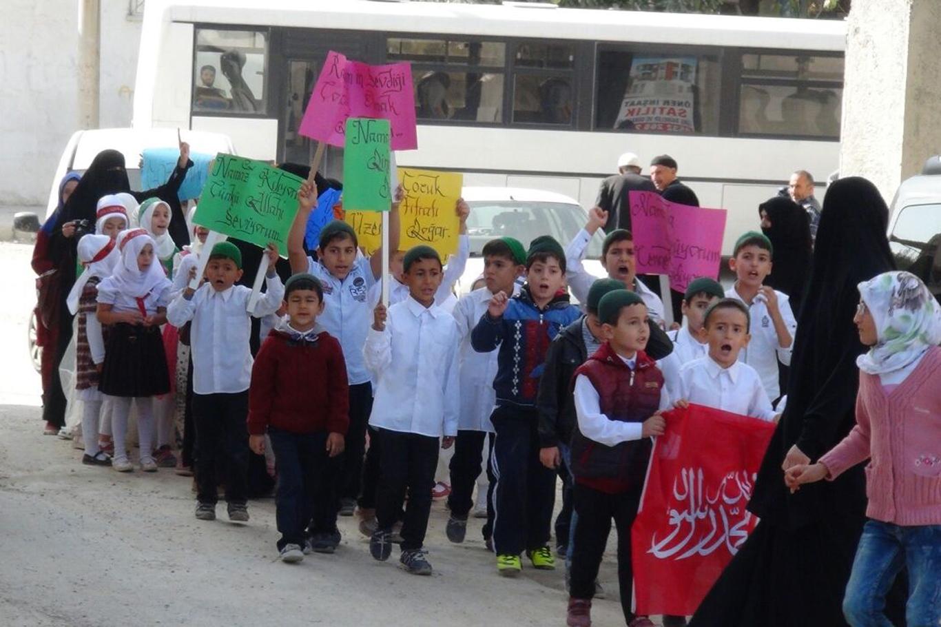 “Çocuklara vasiyetimiz namaz olmalı” “Çocuklara vasiyetimiz namaz olmalı”